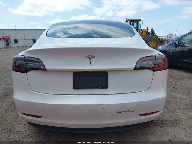 Tesla Model 3 Standard Range Plus Rear-wheel Drive 2021 5YJ3E1EAXMF989616 Image 16