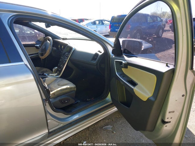Продаж на аукціоні авто 2013 Volvo Xc60 T6/t6 Platinum/t6 Premier Plus/t6 R-design/t6 R-design Platinum/t6 R-design Premier Plus, vin: YV4902DZ7D2389707, номер лоту: 44913477