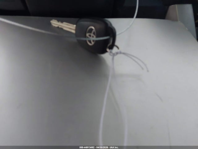 Toyota RAV4 LE 2018 2T3ZFREV0JW495473 Image 11