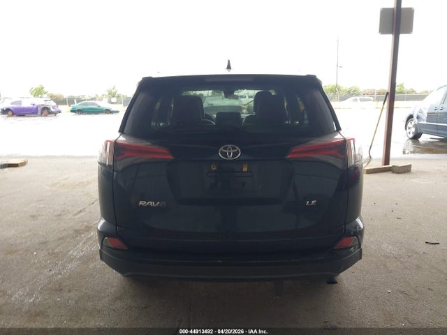 Toyota RAV4 LE 2018 2T3ZFREV0JW495473 Image 17