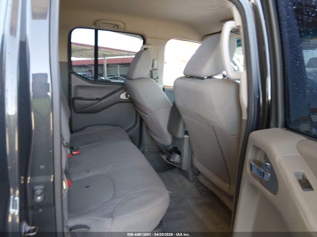 1N6AD0ER0FN755822 Nissan Frontier Sv