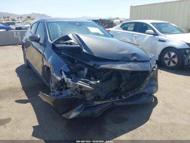 JM1BPAMM5K1131672 Mazda Mazda3 Preferred Package
