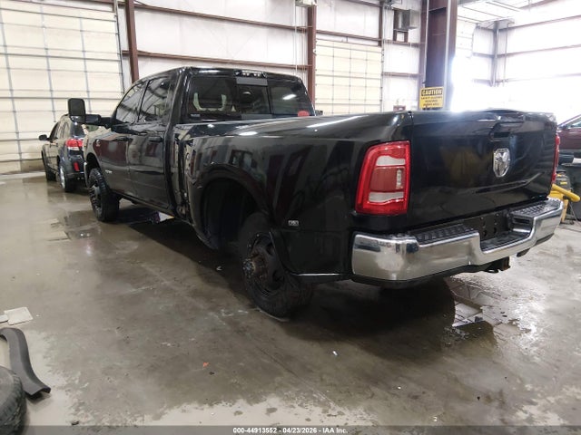 3C63RRGLXLG195782 RAM 3500 Tradesman 4x4 8&#039; Box