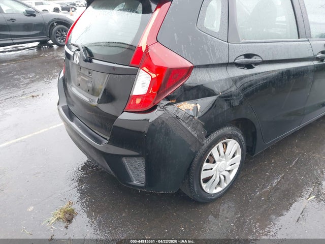 Honda FIT LX 2015 3HGGK5H52FM786249 Image 6