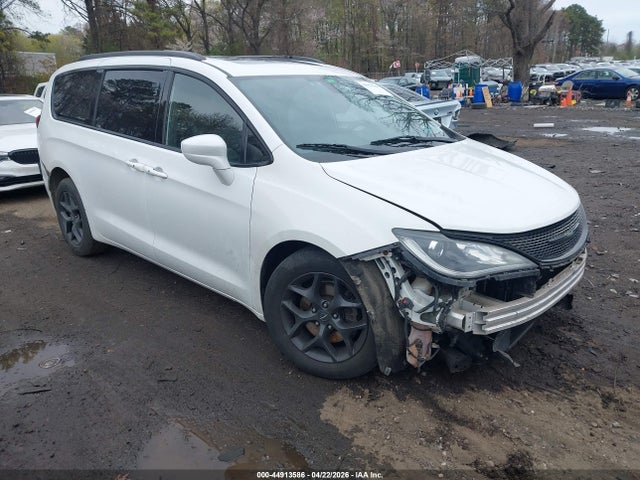 Aukcja sprzedaży 2018 Chrysler Pacifica Touring L Plus, vin: 2C4RC1EG9JR322377, numer aukcji: 44913586