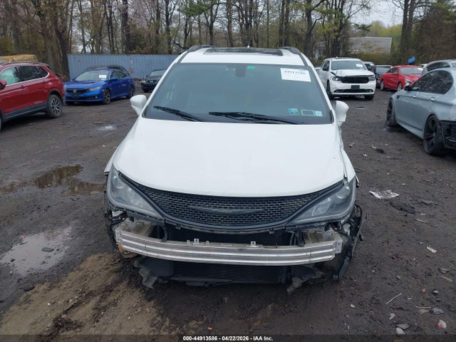Aukcja sprzedaży 2018 Chrysler Pacifica Touring L Plus, vin: 2C4RC1EG9JR322377, numer aukcji: 44913586