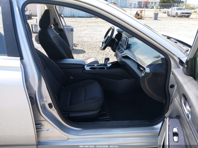 44913642 :رقم المزاد ، 1N4BL4DV9PN306582 vin ، 2023 Nissan Altima Sv Fwd مزاد بيع