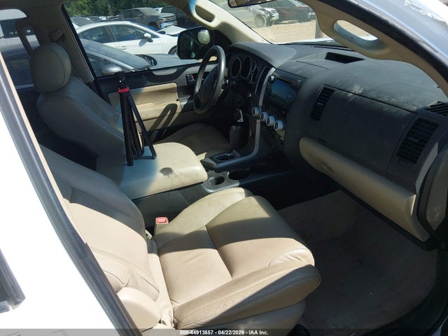 Продажа на аукционе авто 2010 Toyota Sequoia Sr5 5.7l V8, vin: 5TDZY5G14AS023307, номер лота: 44913657