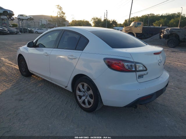 2011 Mazda Mazda3 I Sport მანქანა იყიდება აუქციონზე, vin: JM1BL1UF3B1372854, აუქციონის ნომერი: 44913663