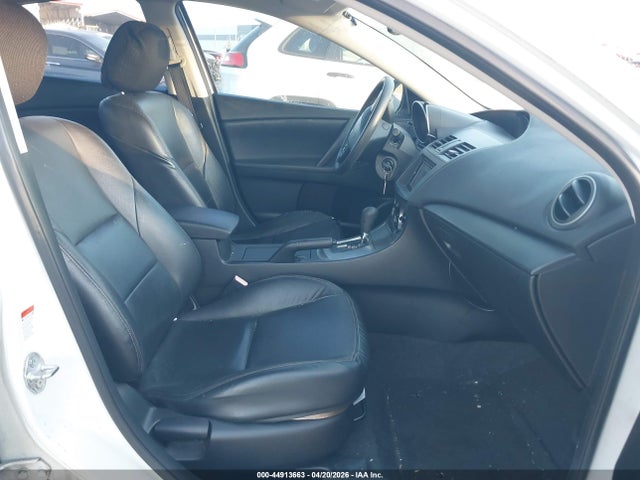 2011 Mazda Mazda3 I Sport მანქანა იყიდება აუქციონზე, vin: JM1BL1UF3B1372854, აუქციონის ნომერი: 44913663