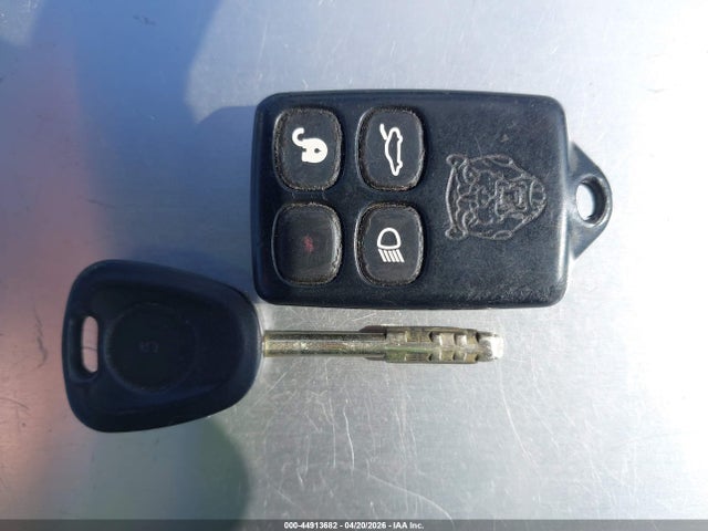 Продажа на аукционе авто 2000 Jaguar Xk8, vin: SAJJA42C7YNA07918, номер лота: 44913682