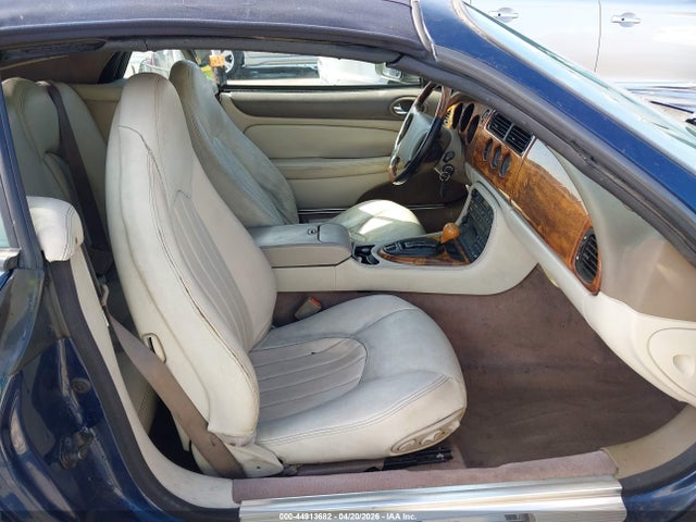 Продажа на аукционе авто 2000 Jaguar Xk8, vin: SAJJA42C7YNA07918, номер лота: 44913682