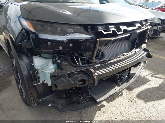 3N8AP6CA9SL417327 Nissan Kicks Sv Fwd