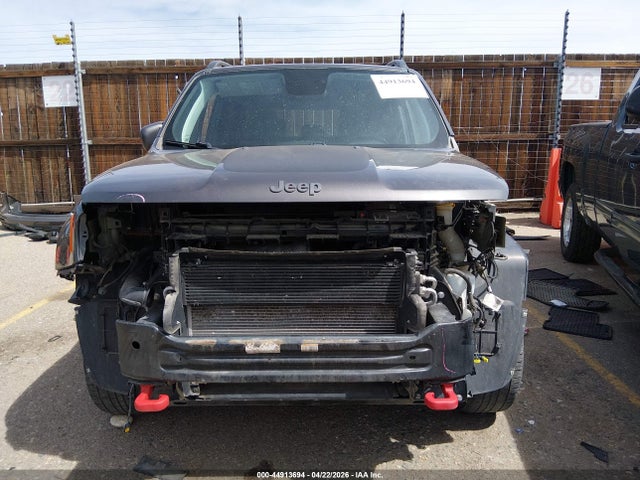 Продажа на аукционе авто 2018 Jeep Renegade Trailhawk 4x4, vin: ZACCJBCB4JPH32128, номер лота: 44913694