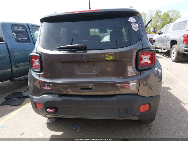Продажа на аукционе авто 2018 Jeep Renegade Trailhawk 4x4, vin: ZACCJBCB4JPH32128, номер лота: 44913694