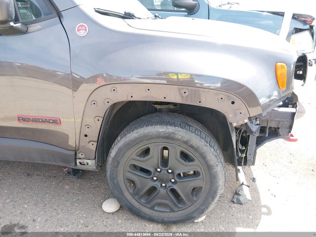 Продажа на аукционе авто 2018 Jeep Renegade Trailhawk 4x4, vin: ZACCJBCB4JPH32128, номер лота: 44913694