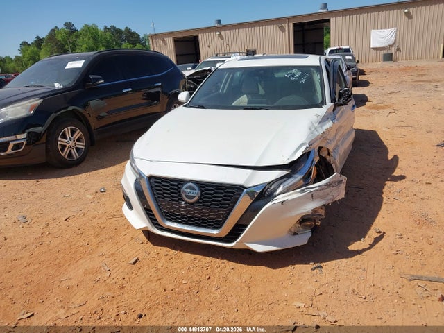 44913707 :رقم المزاد ، 1N4BL4EV9MN305457 vin ، 2021 Nissan Altima Sl Fwd مزاد بيع