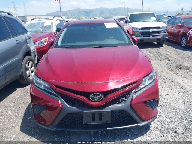 4T1B11HK0JU625148 Toyota CAMRY SE