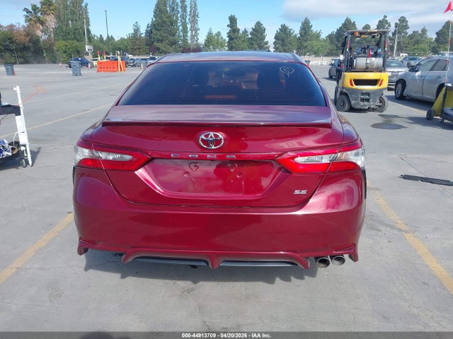 4T1B11HK0JU625148 Toyota CAMRY SE