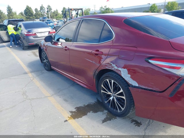 4T1B11HK0JU625148 Toyota CAMRY SE