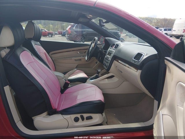 44913767 :رقم المزاد ، WVWFA71F28V019277 vin ، 2008 Volkswagen Eos Lux مزاد بيع