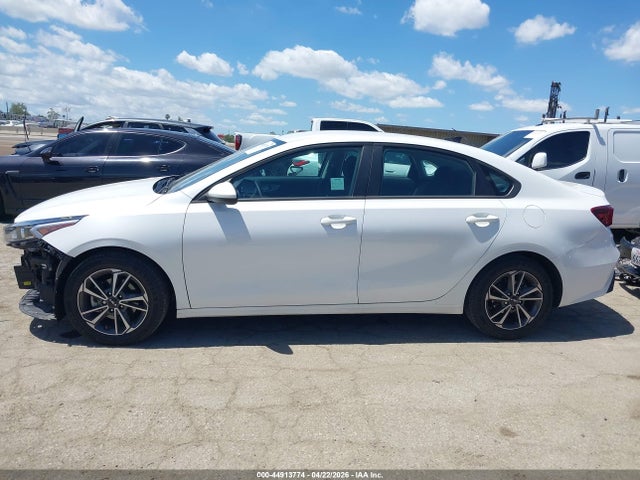 Продажа на аукционе авто 2023 Kia Forte Lxs, vin: 3KPF24AD5PE605193, номер лота: 44913774