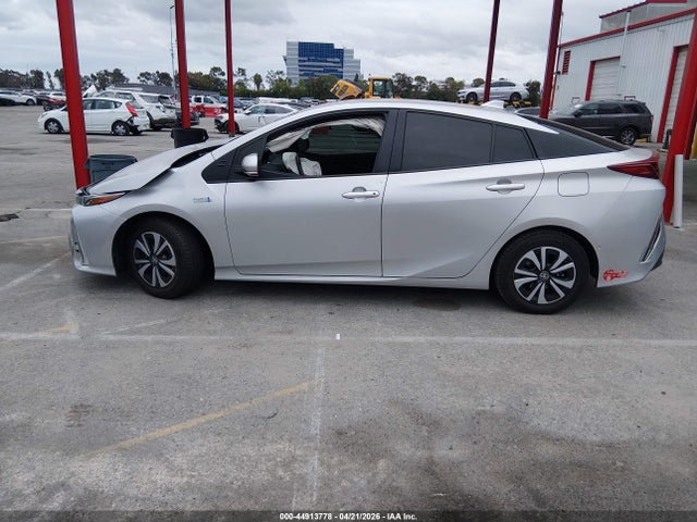 Toyota Prius Prime Advanced 2018 JTDKARFP9J3096564 Image 14