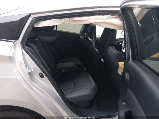 Toyota Prius Prime Advanced 2018 JTDKARFP9J3096564 Image 8