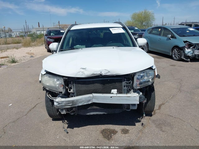 2014 Jeep Compass Latitude მანქანა იყიდება აუქციონზე, vin: 1C4NJCEB0ED707145, აუქციონის ნომერი: 44913794