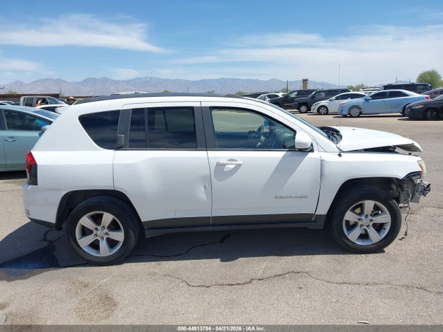 2014 Jeep Compass Latitude მანქანა იყიდება აუქციონზე, vin: 1C4NJCEB0ED707145, აუქციონის ნომერი: 44913794