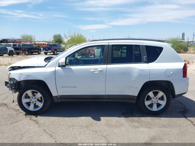 2014 Jeep Compass Latitude მანქანა იყიდება აუქციონზე, vin: 1C4NJCEB0ED707145, აუქციონის ნომერი: 44913794