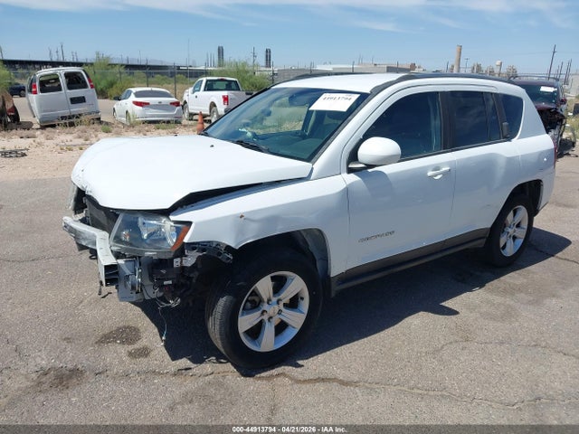 2014 Jeep Compass Latitude მანქანა იყიდება აუქციონზე, vin: 1C4NJCEB0ED707145, აუქციონის ნომერი: 44913794