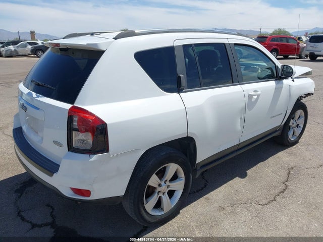 2014 Jeep Compass Latitude მანქანა იყიდება აუქციონზე, vin: 1C4NJCEB0ED707145, აუქციონის ნომერი: 44913794