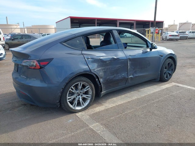 Tesla Model Y Long Range Dual Motor All-wheel Drive 2022 7SAYGAEEXNF366830 Image 6