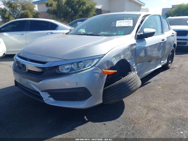Honda Civic Lx 2017 2HGFC2F53HH500386 Image 2