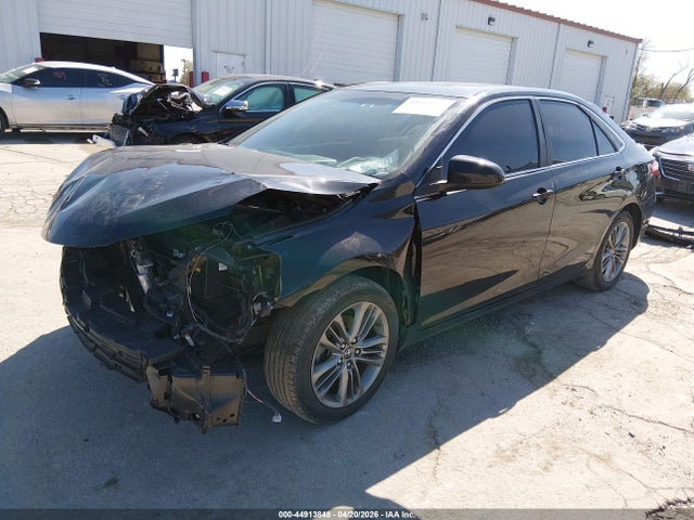 44913848 :رقم المزاد ، 4T1BF1FKXHU287546 vin ، 2017 Toyota Camry Se مزاد بيع
