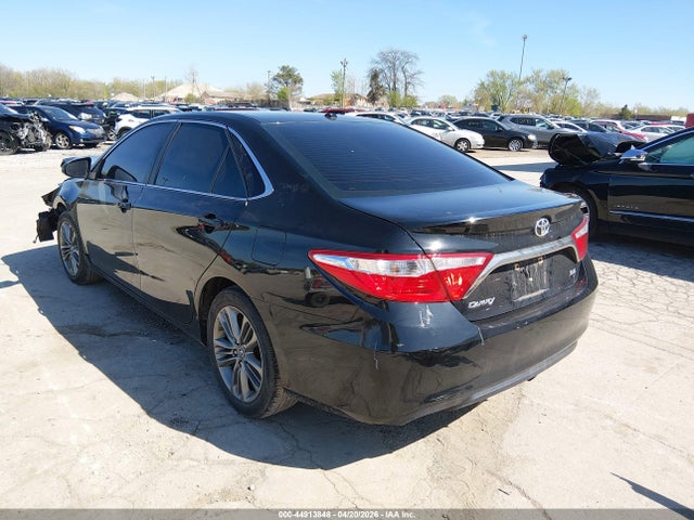 44913848 :رقم المزاد ، 4T1BF1FKXHU287546 vin ، 2017 Toyota Camry Se مزاد بيع