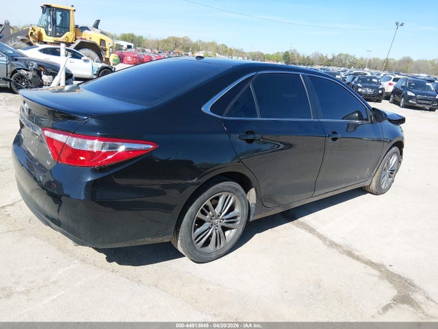 44913848 :رقم المزاد ، 4T1BF1FKXHU287546 vin ، 2017 Toyota Camry Se مزاد بيع