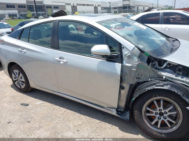 2016 Toyota Prius Four მანქანა იყიდება აუქციონზე, vin: JTDKARFU2G3527597, აუქციონის ნომერი: 44913869
