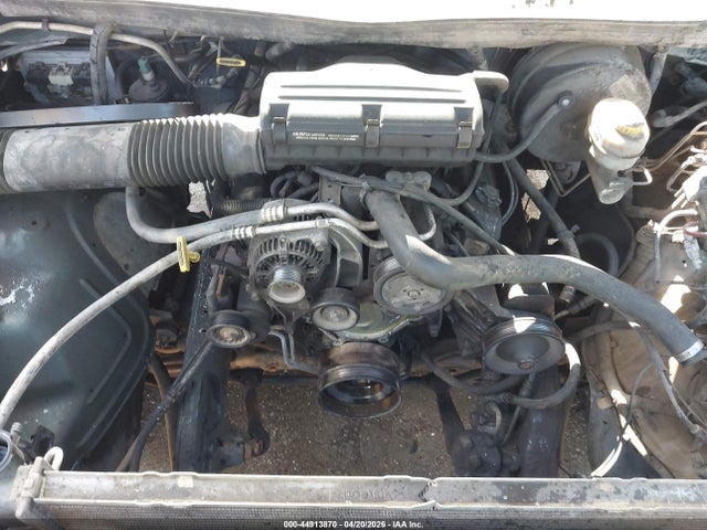 44913870 :رقم المزاد ، 1B7HC13Y8YJ145813 vin ، 2000 Dodge Ram 1500 St مزاد بيع