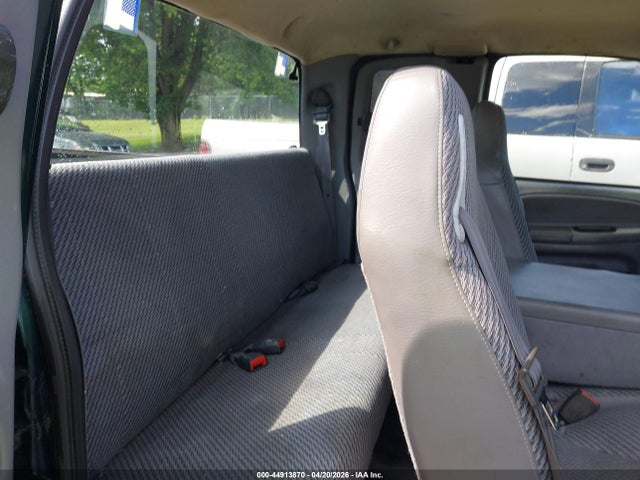 44913870 :رقم المزاد ، 1B7HC13Y8YJ145813 vin ، 2000 Dodge Ram 1500 St مزاد بيع