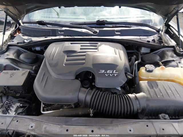 2019 Dodge Charger Sxt Awd მანქანა იყიდება აუქციონზე, vin: 2C3CDXJG2KH710574, აუქციონის ნომერი: 44913889