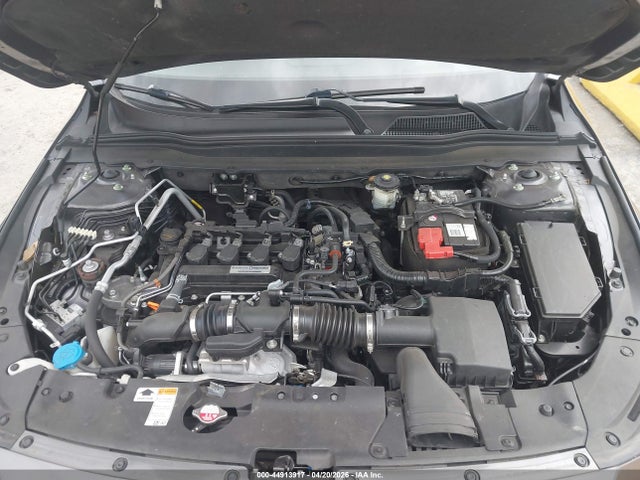 1HGCV1F93JA078909 Honda Accord Touring