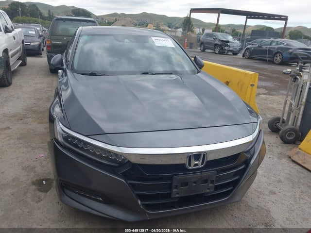 1HGCV1F93JA078909 Honda Accord Touring