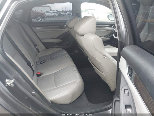 1HGCV1F93JA078909 Honda Accord Touring