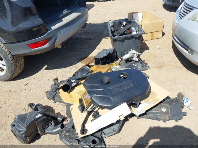 1FMCU0G99HUE74244 Ford ESCAPE SE