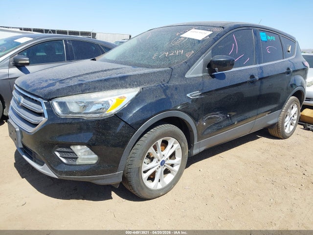 1FMCU0G99HUE74244 Ford ESCAPE SE