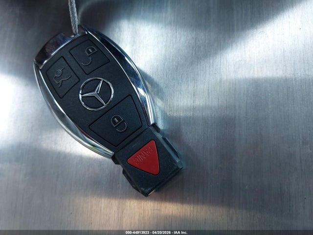 2013 Mercedes-benz C 250 Sport მანქანა იყიდება აუქციონზე, vin: WDDGF4HB1DR253703, აუქციონის ნომერი: 44913923
