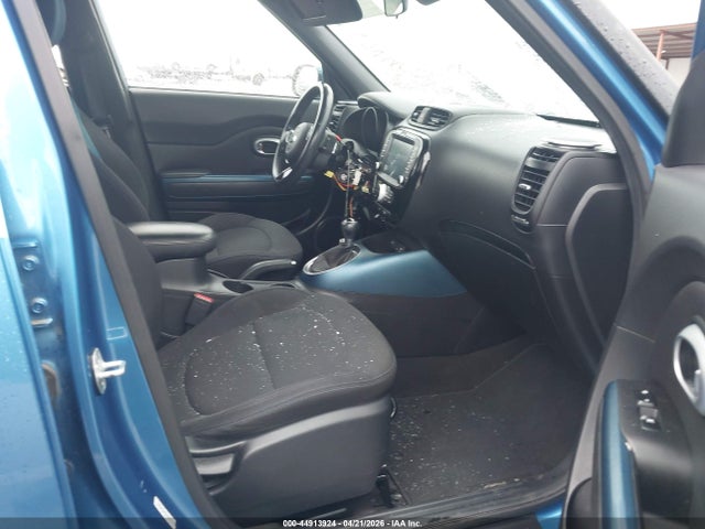 44913924 :رقم المزاد ، KNDJP3A59F7154427 vin ، 2015 Kia Soul + مزاد بيع