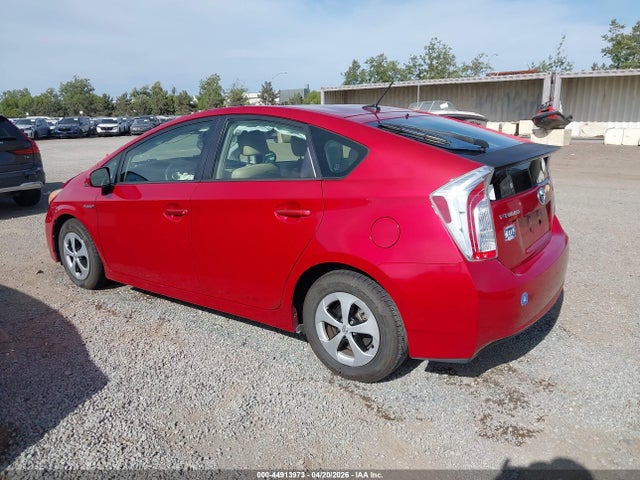 Toyota Prius Four 2014 JTDKN3DU9E0381587 Image 3